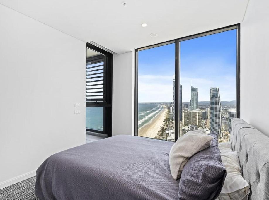 Surfers Paradise New Beachfront Apartments Gold Coast Exterior photo